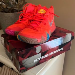 Kyrie Irving Lucky Charm Shoes worn 1 time - mint condition